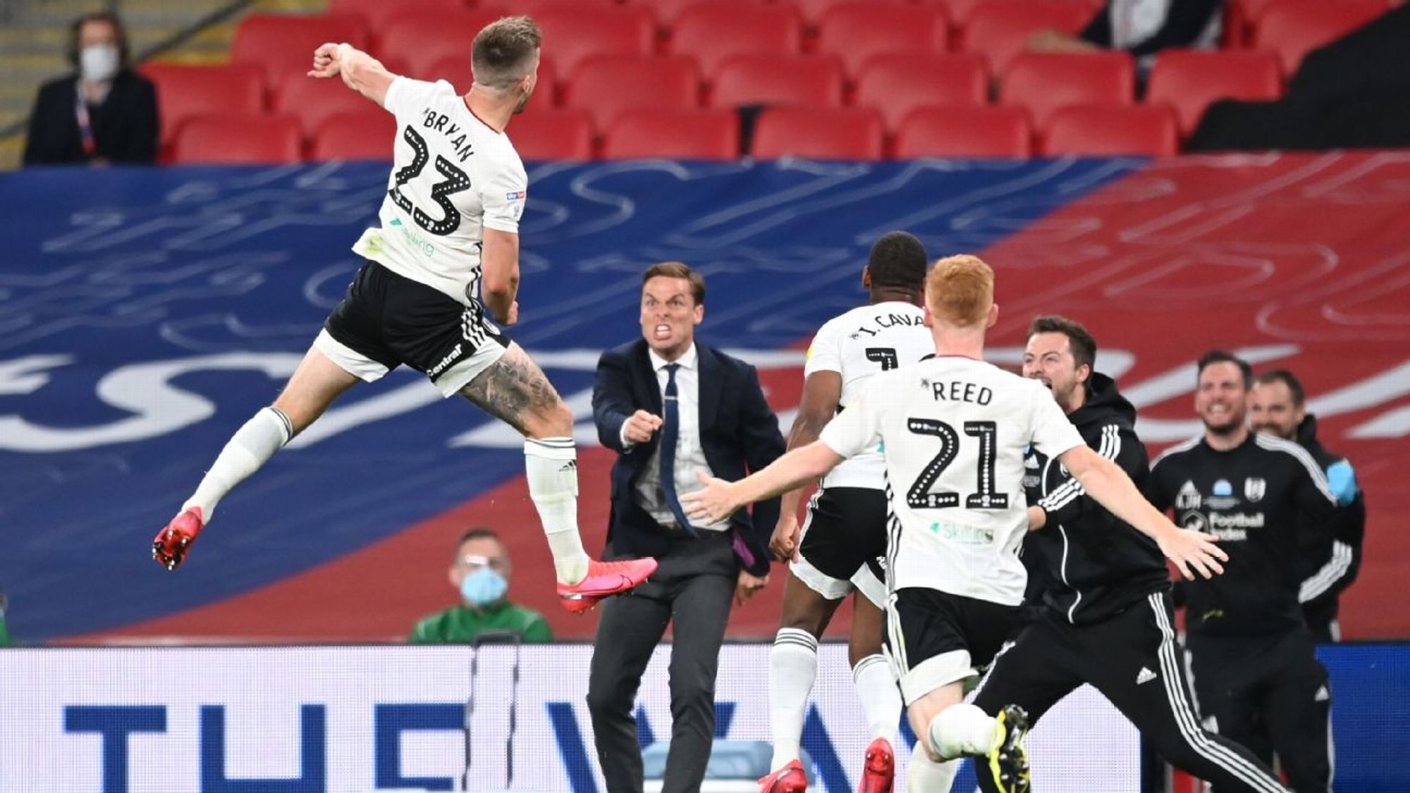 然而在这场 然而在这场